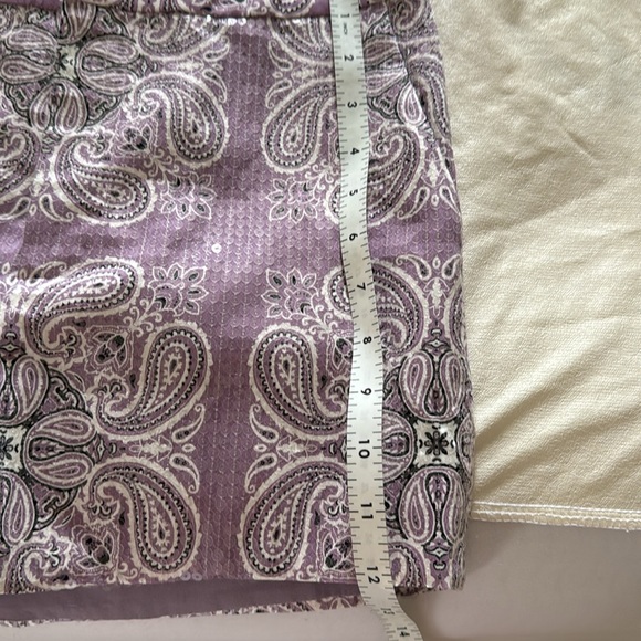 Shorts with paisley pattern and rhinestones - Picture 7 of 7